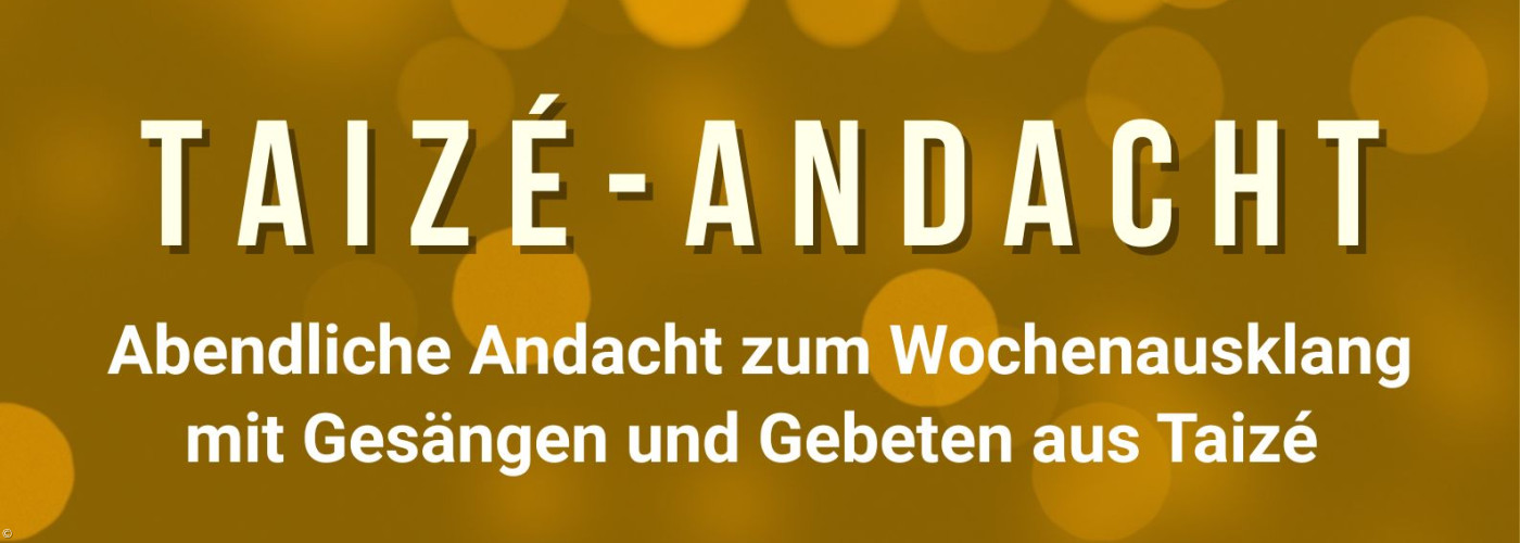 Eine Kerze vor dunklem Hintergrund